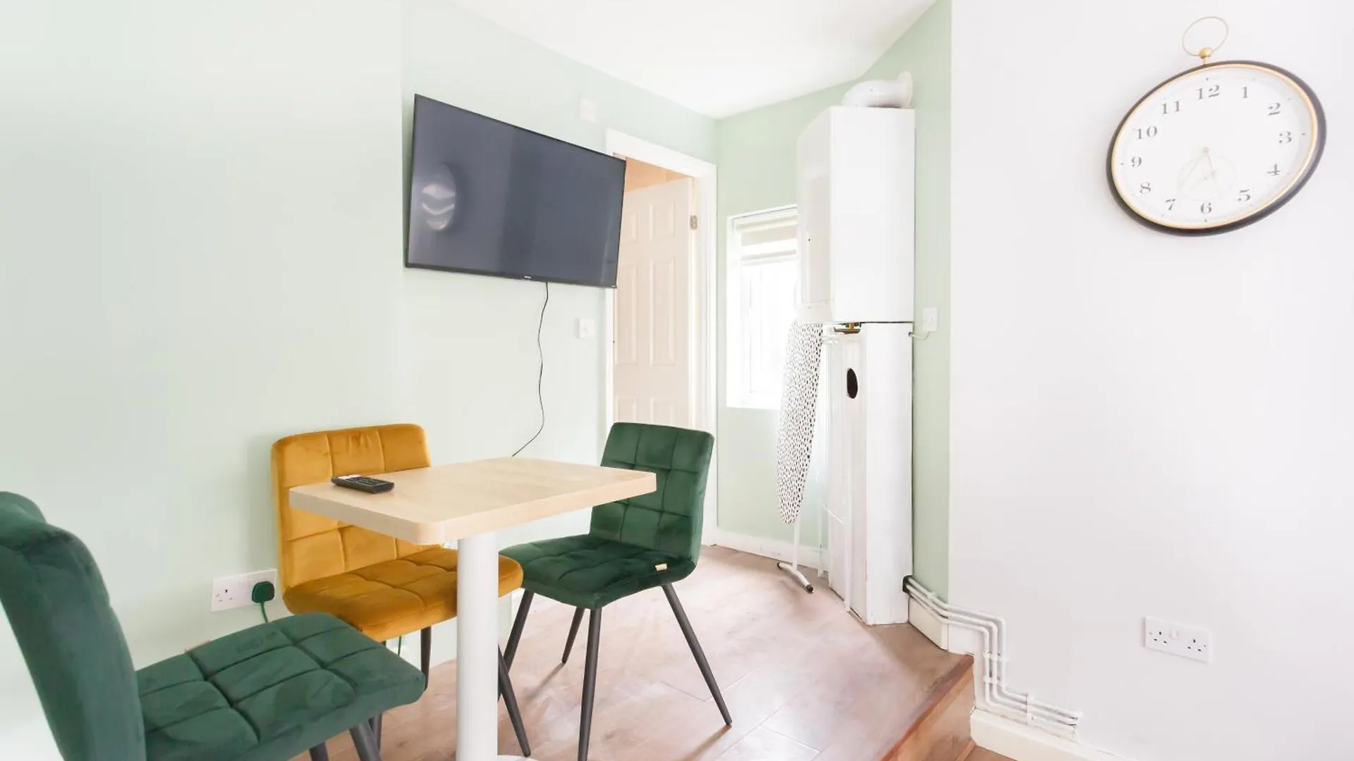 Lovely Studio Flats In Dalston London