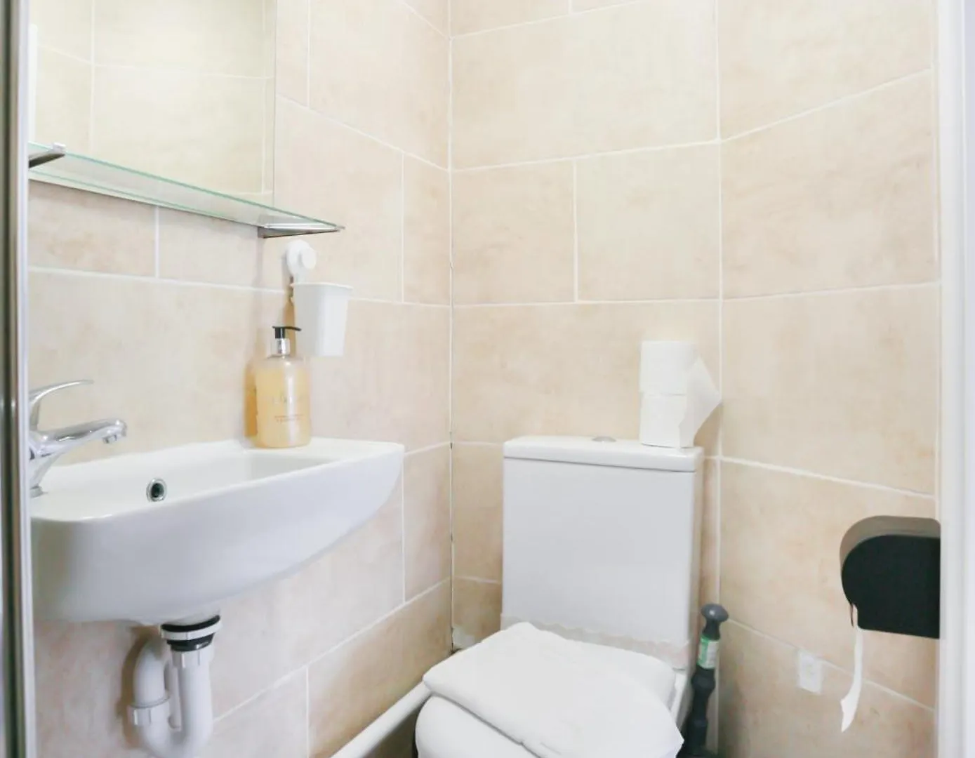 Lovely Studio Flats In Dalston London